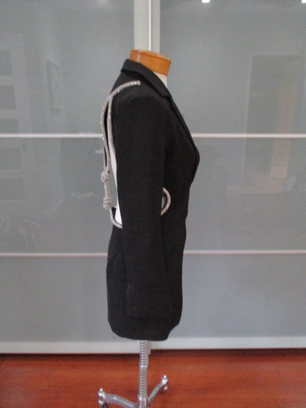 Bella Barnett Open Back Bejeweled Fitted Black Blazer - Picture 7 of 11